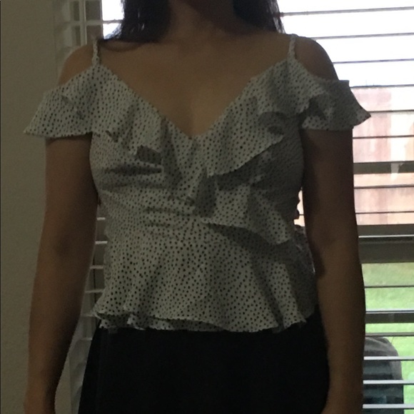 Beautiful Blouse - Picture 2 of 4